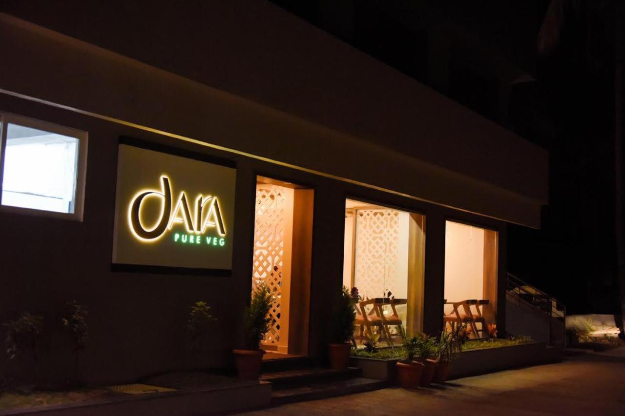 Hotel Shahi Executive Malkapur  エクステリア 写真